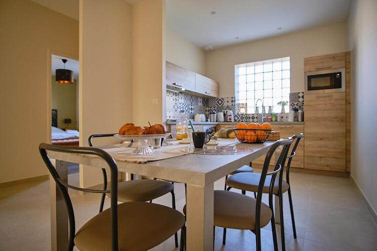 Brugny-Vaudancourt Les Doyennes Bed & Breakfast エクステリア 写真